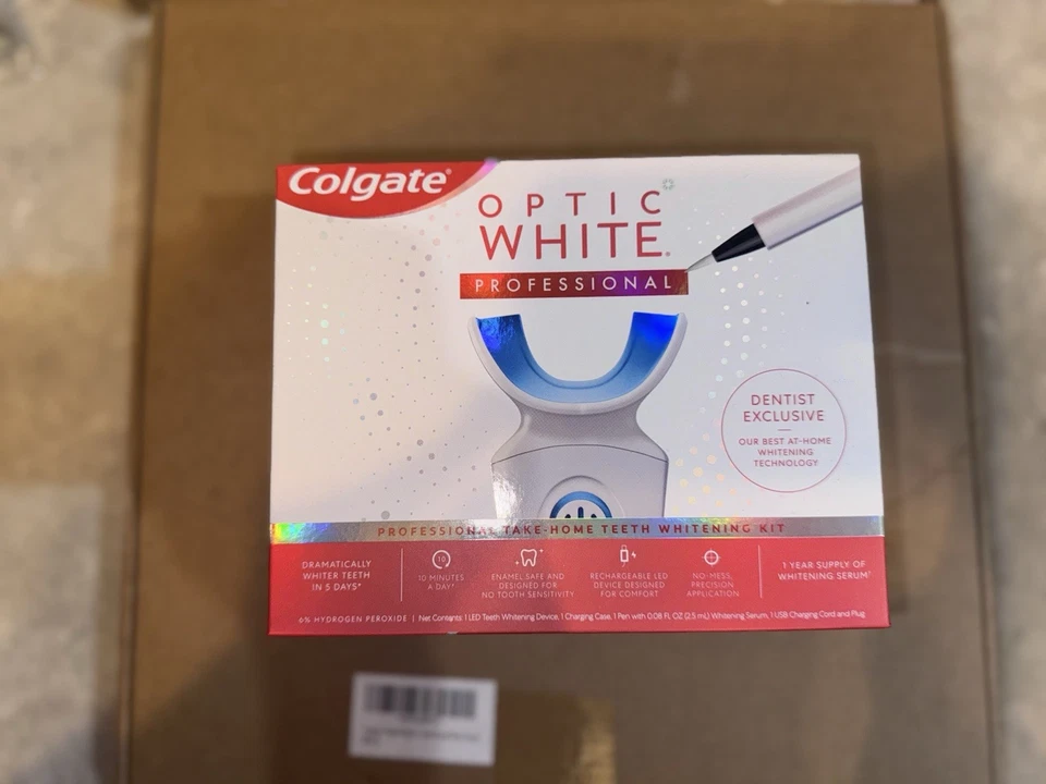 Kit de blanqueamiento LED avanzado blanco óptico Colgate Foto 2 de 4