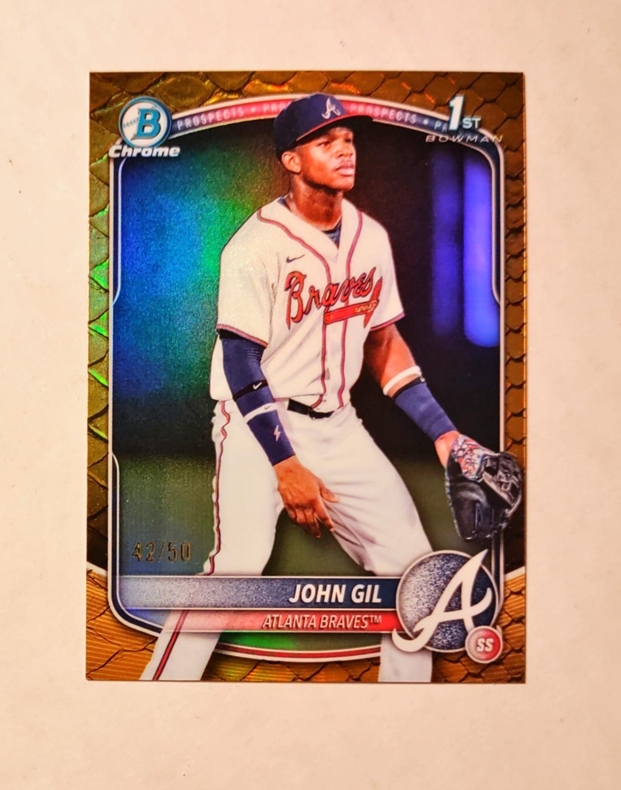 John Gil 2025 1st Bowman Chrome GOLD Reptilian REFRACTOR 42/50 Braves Raw RC U6