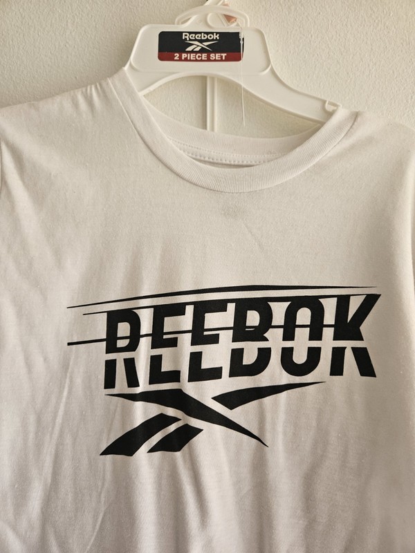 reebook 2 piece set size 10 boys NWT