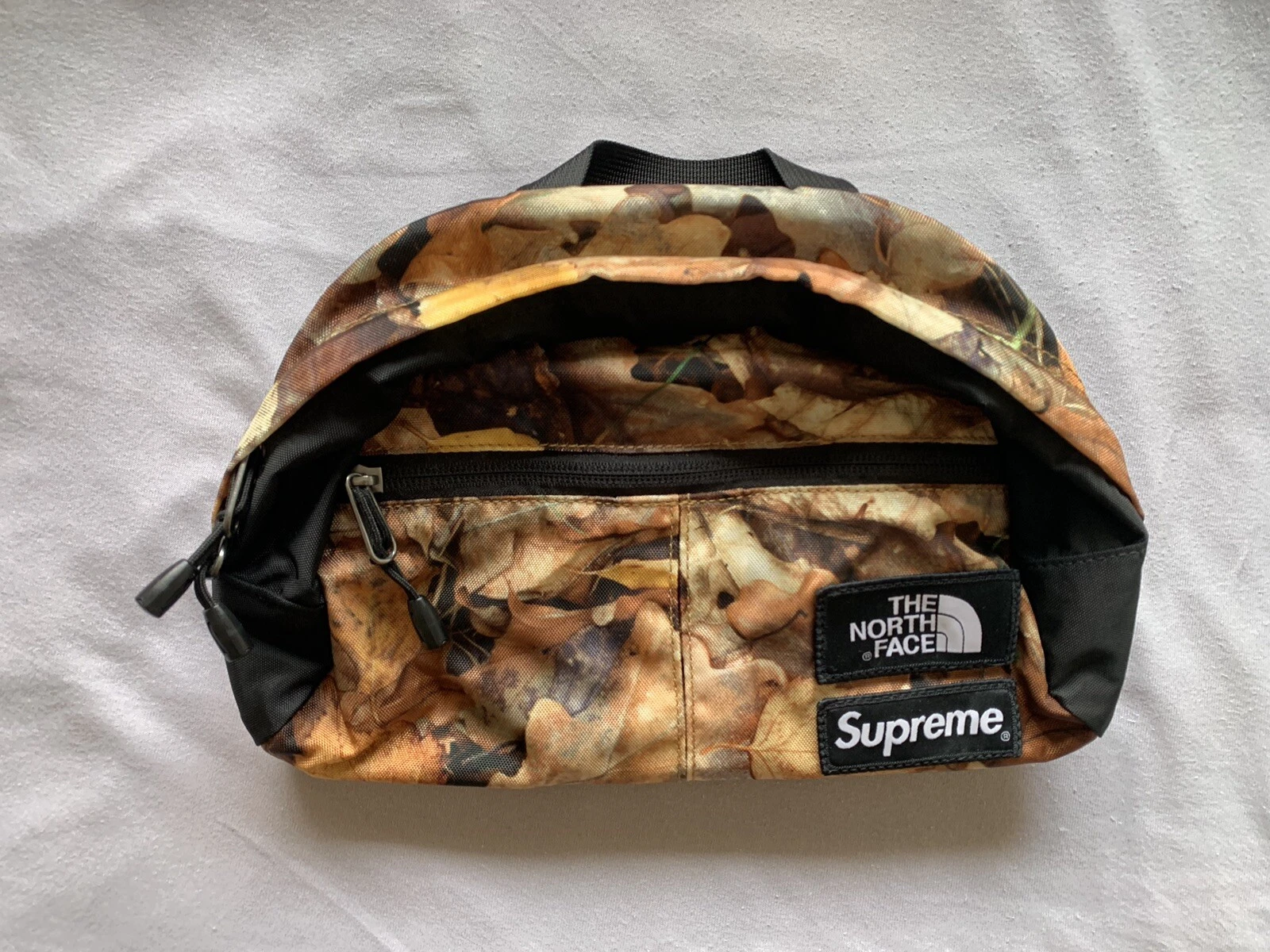 Pack lombaire Supreme x The North Face Roo Ii « feuilles » FW16 sac taille pack Fanny