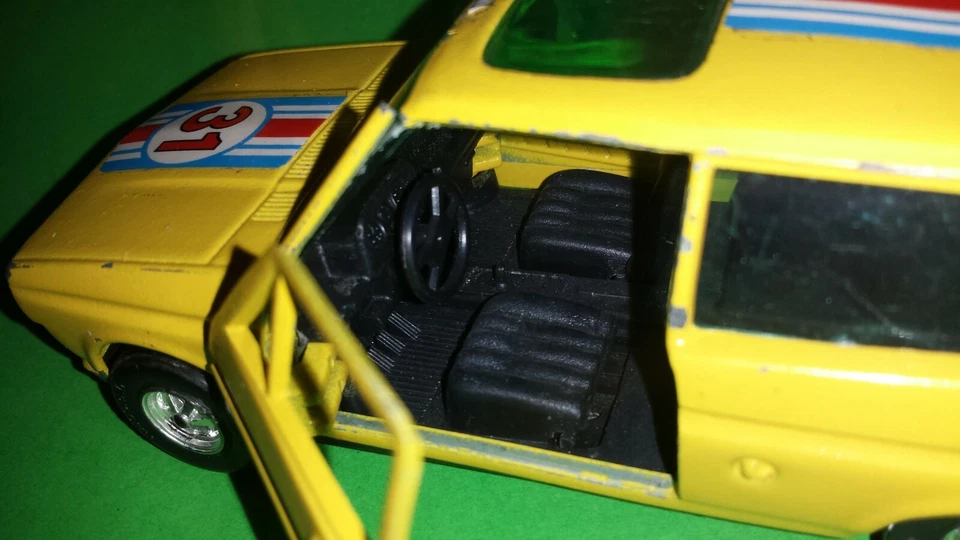 FORD FIESTA Amarillo "XXVI RALLYE DE ESPAÑA" NACORAL Ref 3518 - Imagen 4 de 4