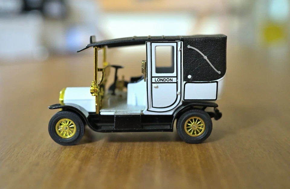 Matchbox Models of Yesteryear 1907 Unic London Taxi - Image 2 of 3