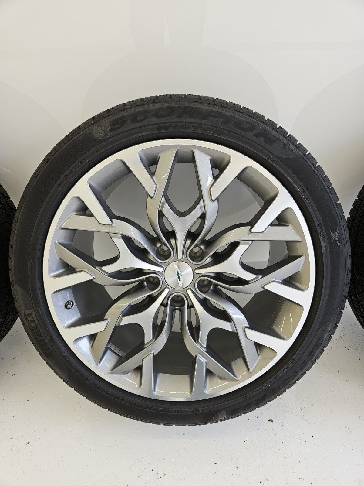 Aston Martin DBX 707 4x 22 Inch wheels and Pirelli Winter Tyres - Image 6