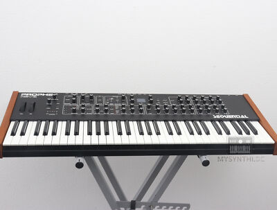 Sequential Prophet REV2-8 - Analog Synthesizer + OVP + 2 Jahre Gewährleistung