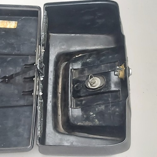 GENUINE BMW K75 TOP BOX - OPEN NO KEY - Picture 11 of 15