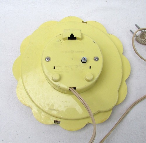 Orologio da parete cucina vintage GE margherita fiore bianco giallo capesante testato funziona - Foto 4 di 4