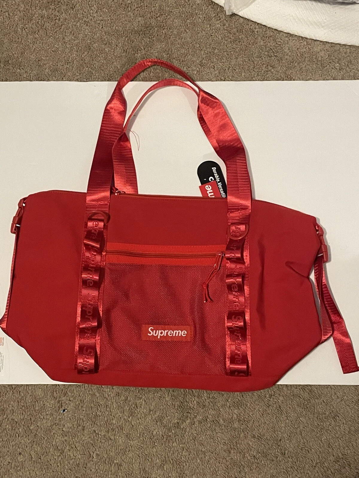 Sacs fourre tout zippés Supreme neufs avec étiquettes 