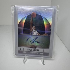 Topps 2006-07 Finest Kyle Lowry RC Rookie Refractor Auto #58 Grizzlies