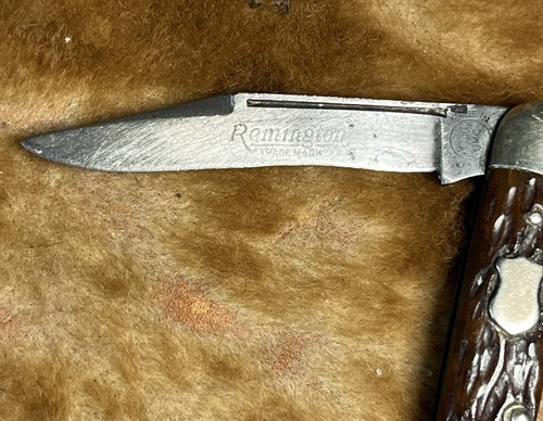 1924-33 Remington Bone UMC 2-blade Crest Shield R7423 Sleeveboard Pen Knife ETCH - Picture 2 of 14