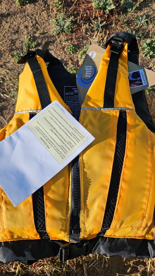 Set of 2 Unused MTI Reflex Type III (3) PFD Life Jackets Coast Guard Approved - Image 3 of 4