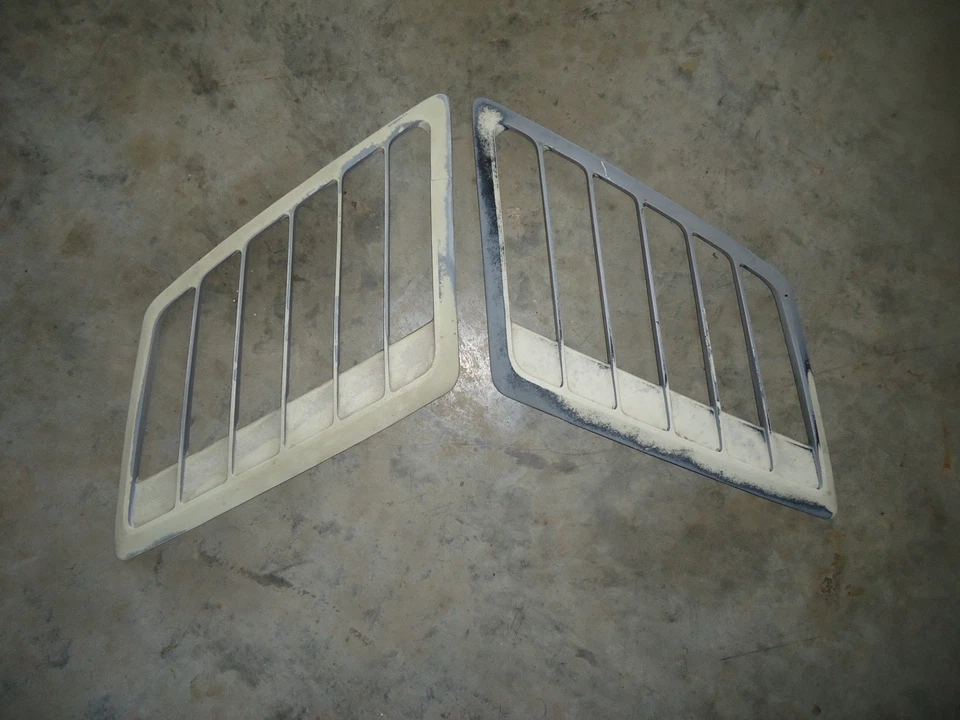 74-75-76 CHEVROLET LAGUNA S-3 OPERA WINDOW LOUVER LOUVERS SET 1974 1975 1976 - Image 2 of 4