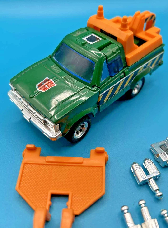 Vintage Transformers G1 Autobot Hoist Figure 1985 TAKARA JAPAN 100% complete - Image 3 of 4