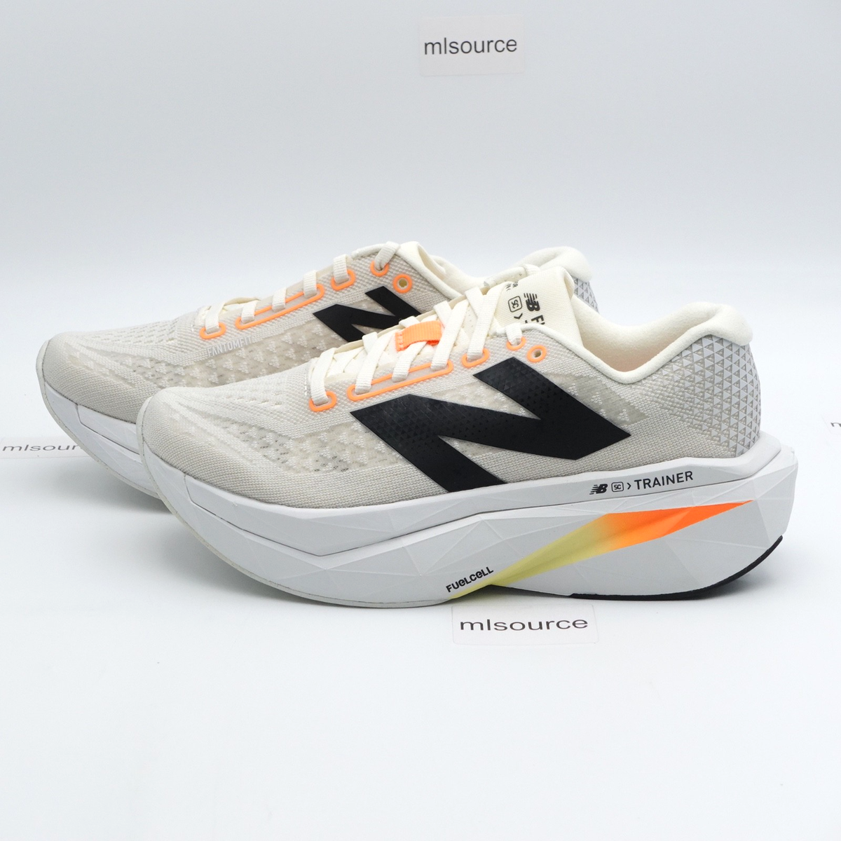 Size 10.5 Men's / 12 Wmn New Balance FuelCell SuperComp Trainer v3