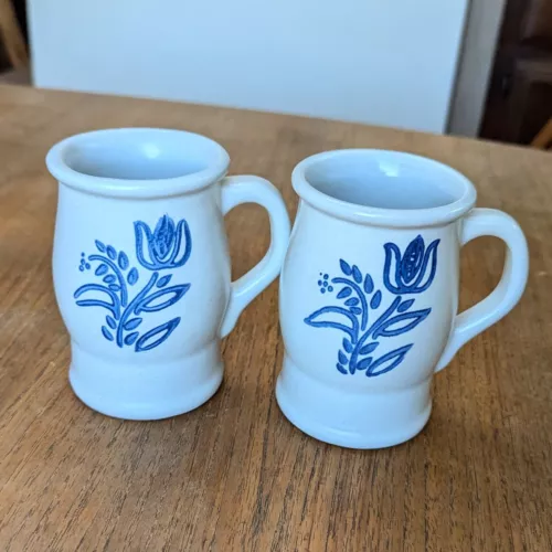 2 Pfaltzgraff Yorktowne 282Y Barrel Mugs Tulip Design USA