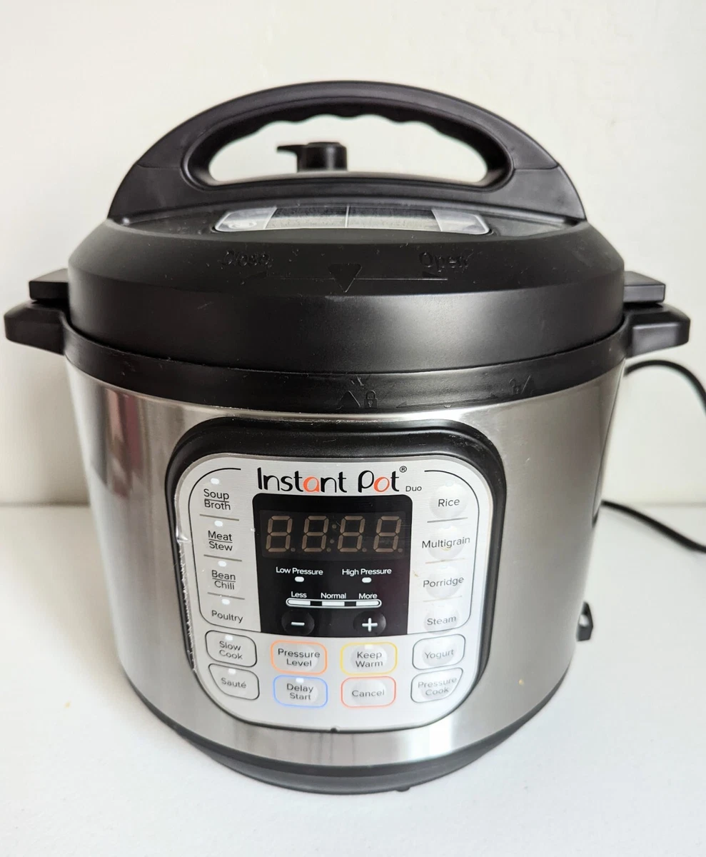 Instant Pot DUO60 V4 6-Quart Duo Electric Pressure Cooker/Slow Cooker