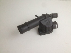 Audi VW Skoda Seat Flansch Dichtring Kühlerflansch Wasser Kühl Flansch 03L121132