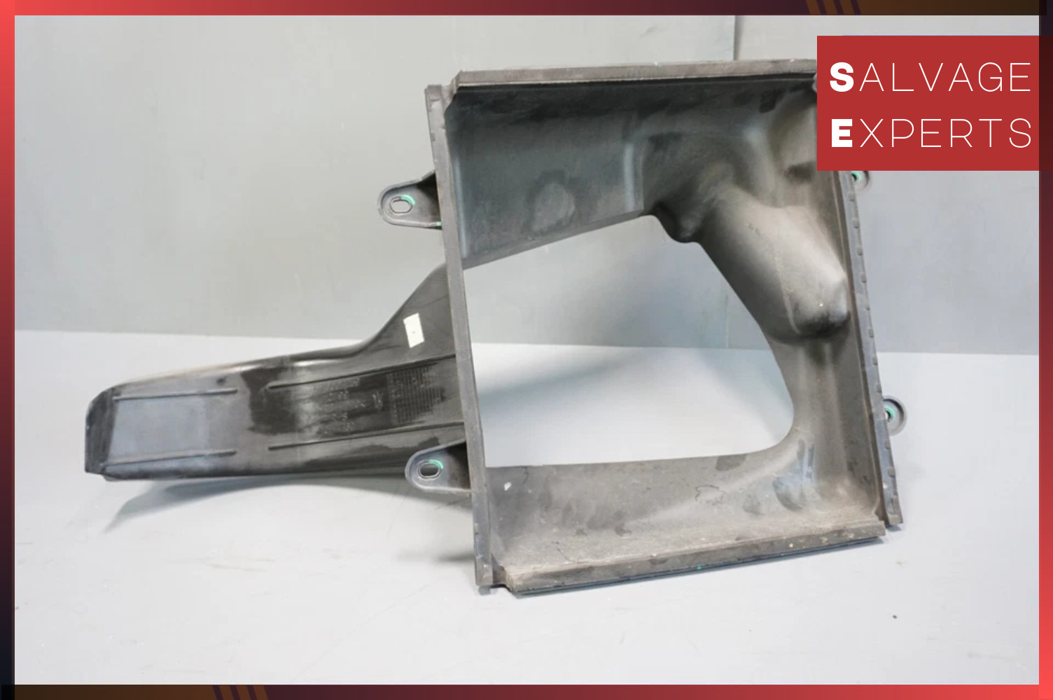 2014-2018 Maserati Ghibli M157 Front Right Intercooler Duct Shroud 670004139 OEM