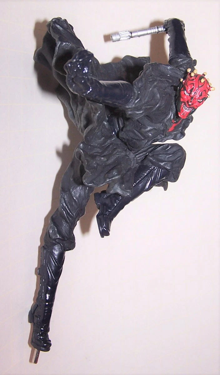 Darth maul hotsell unleashed figure