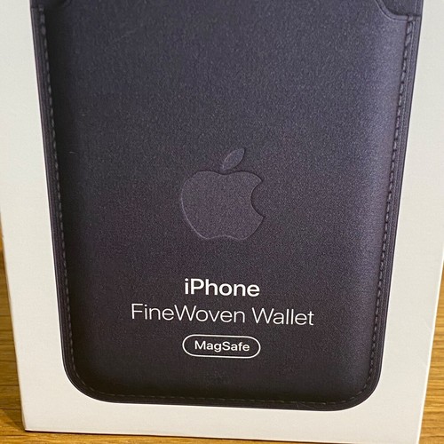 Apple Wallet MagSafe Find My FineWoven iPhone 16 15 14 13 12 Pro Max Original - 第 13/84 張圖片
