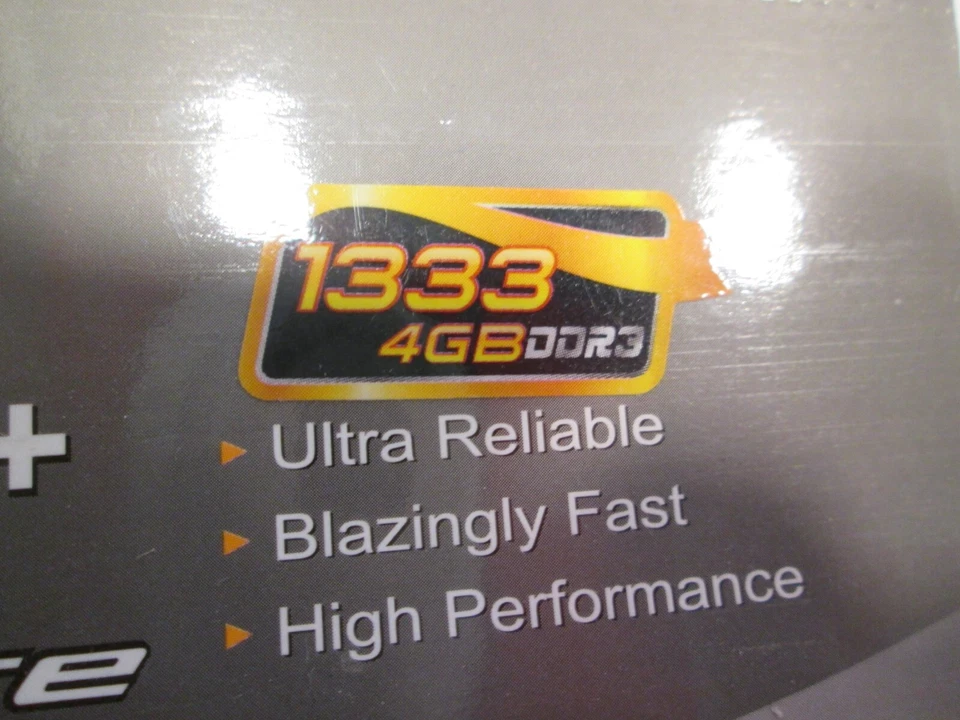 TEAM GROUP INC 4GB DDR3 1600 TPD34G1600HC11BK ddr3  NEW IN PKG - Image 2 of 3