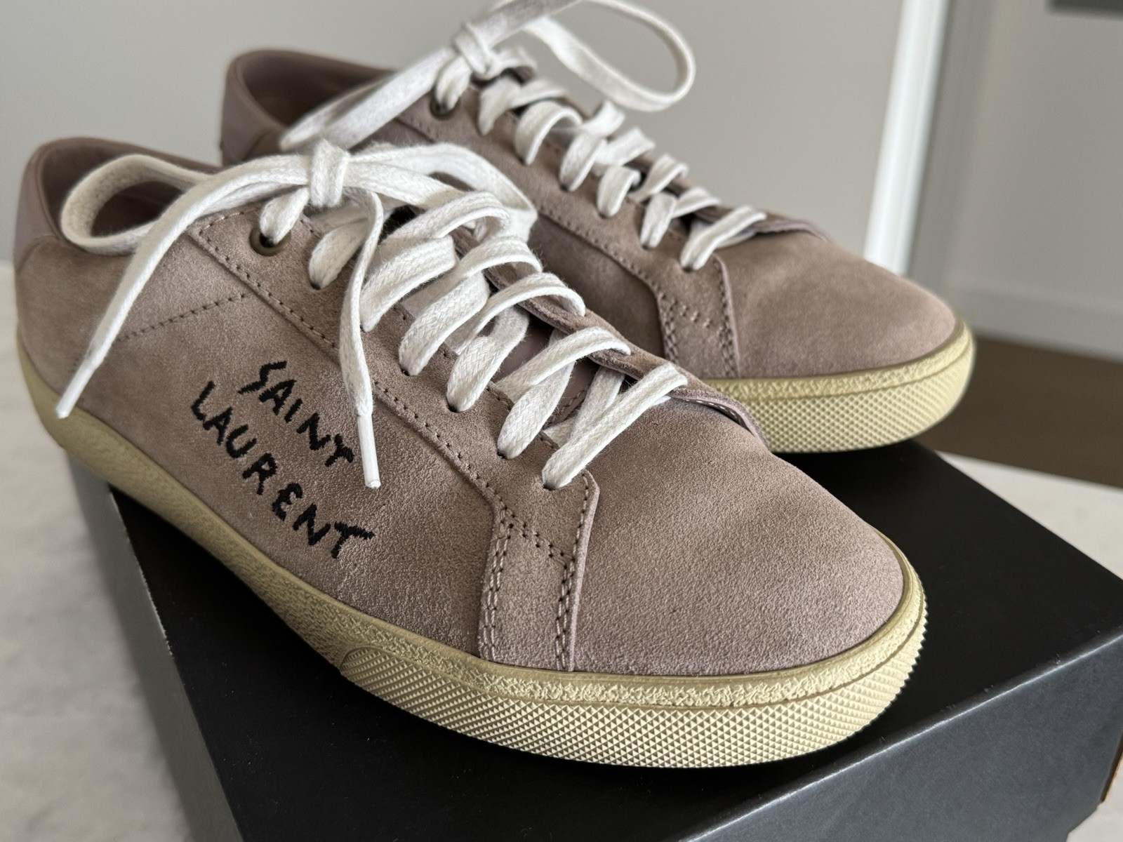 Top basso Saint Laurent Court Classic SL 06 taglia 39 5 US 7