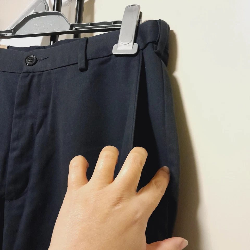 BNWT Dockers D3 Comfort Waist Khaki Pants Size 32 Classic Fit Flat Front - image 2 of 4