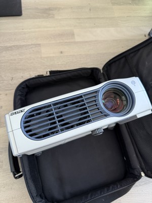 Sony VPL-CX10 LCD Projektor / Beamer