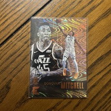 2017-18 Donovan Mitchell Essentials Spiral Parallel Rookie Card SSP CAVS NBA. rookie card picture