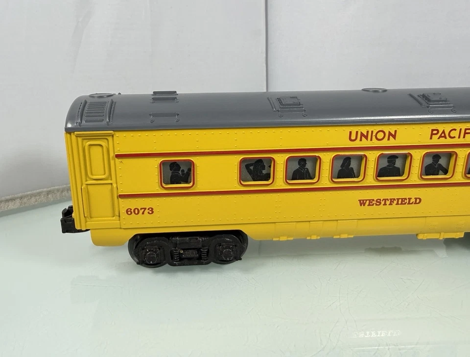 Lionel O Gauge 6073 Union Pacific "Westfield" Yellow Illuminated Passenger Car - Image 4 of 4