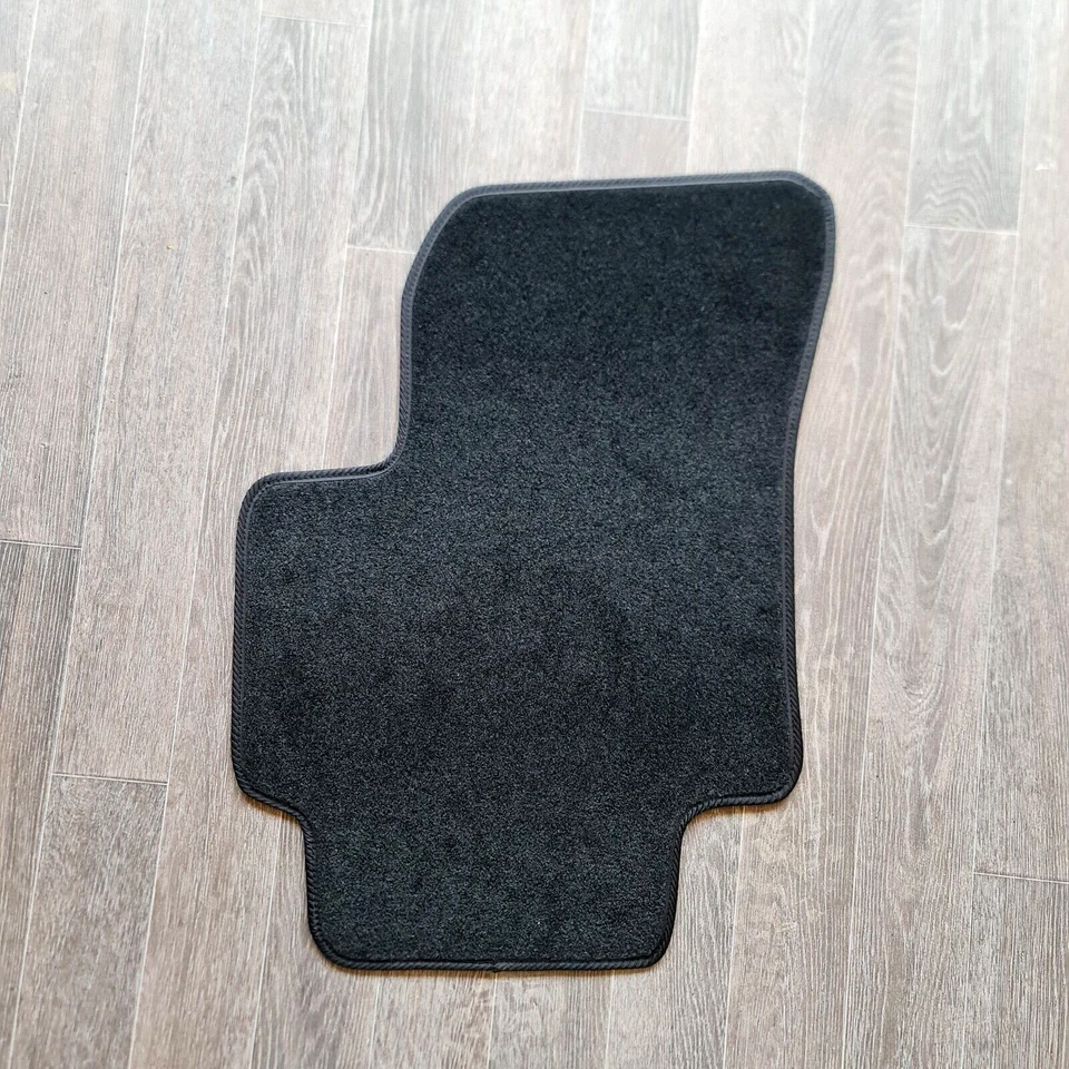 Alfombrillas delanteras de terciopelo para Kia Rio 2005-2011 alfombras negras revestimientos automáticos Foto 4 de 4