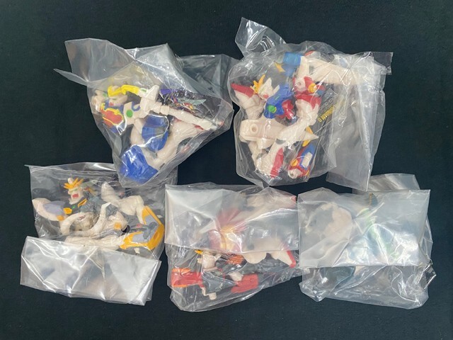 Bandai 1995 Gundam W HG MS Wing Gundam Set 5 Gashpon Figure