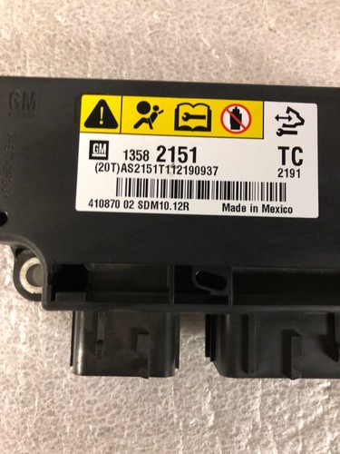 2012-2015 Chevrolet Camaro SS Module ECU 13582151 - Bild 2 von 3