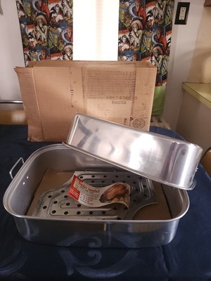 Vintage NOS Mirro Matic Aluminum Roasting Pan Roaster Bakeware B-7495 READ