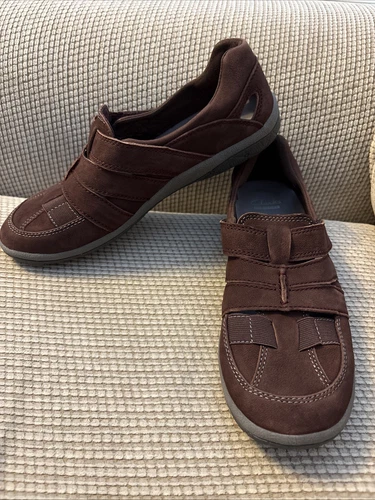 MOCASSINI SLIP ON CLARKS COLLECTION 13291 MARRONE MISURA: 7 5 USATI IN OTTIME CONDIZIONI