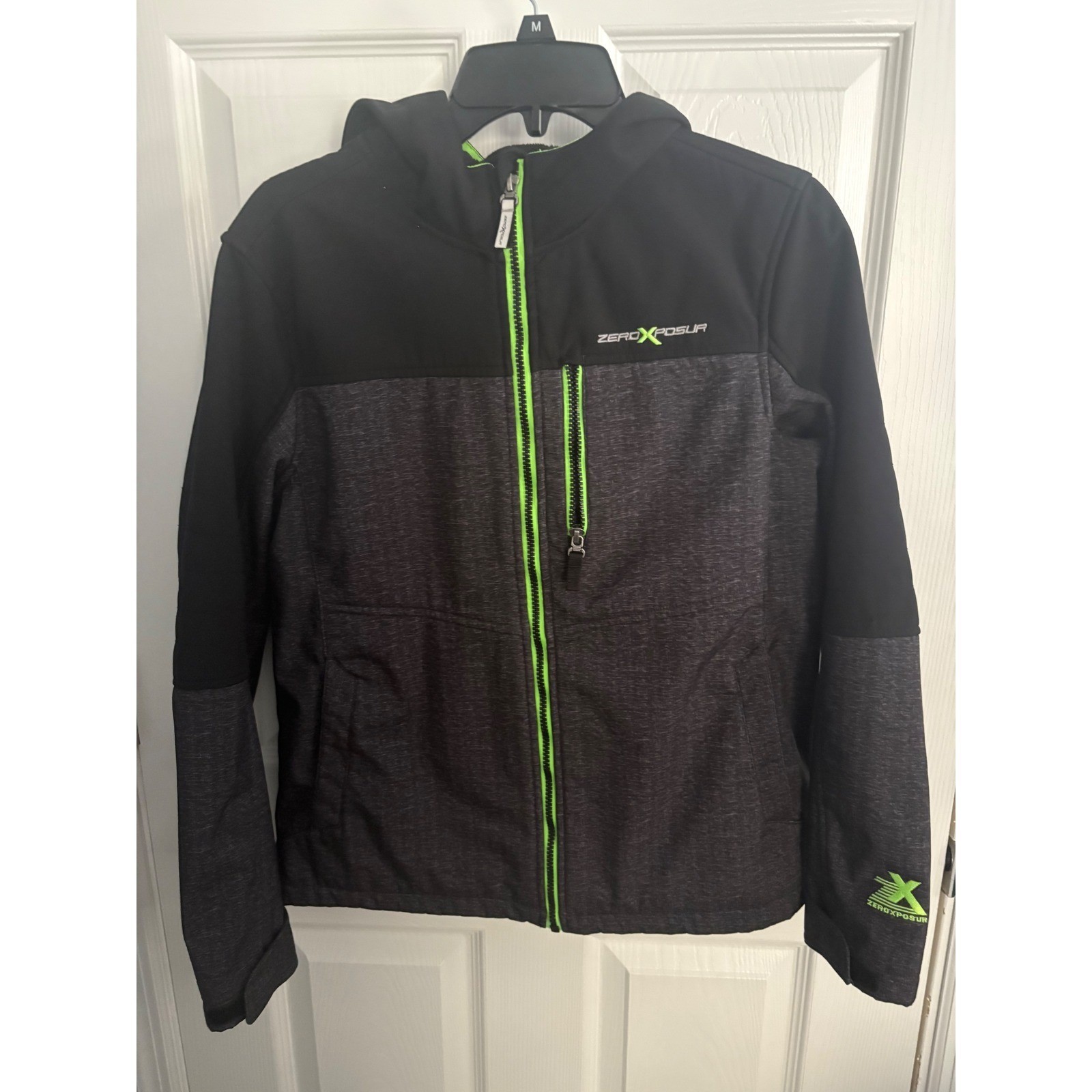 Black Gray Neon Green Zip Size 18 20