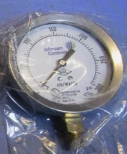 Johnson Controls W-101 Fire Protection Service Gauge, 3-1/2" Diameter, 1/4" NPT
