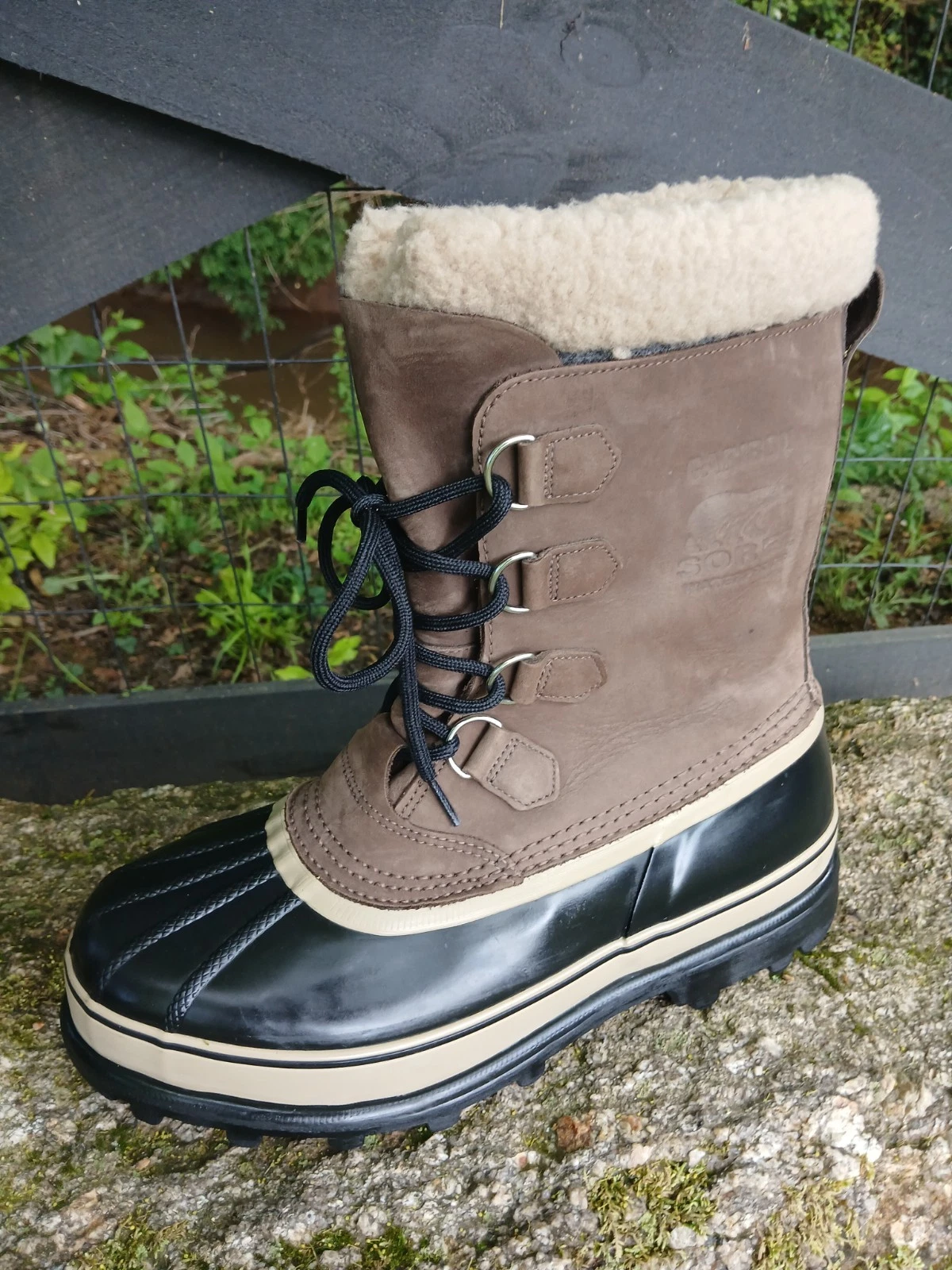 Winter boots 11 Men Sorel Caribou