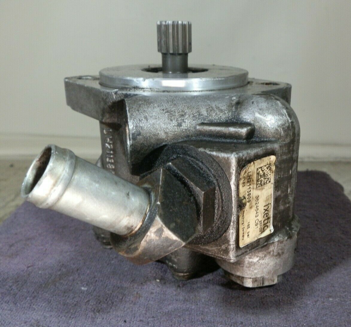 LF183 Ixetic Power Steering Pump 3624643C91 / LH2113809 eBay