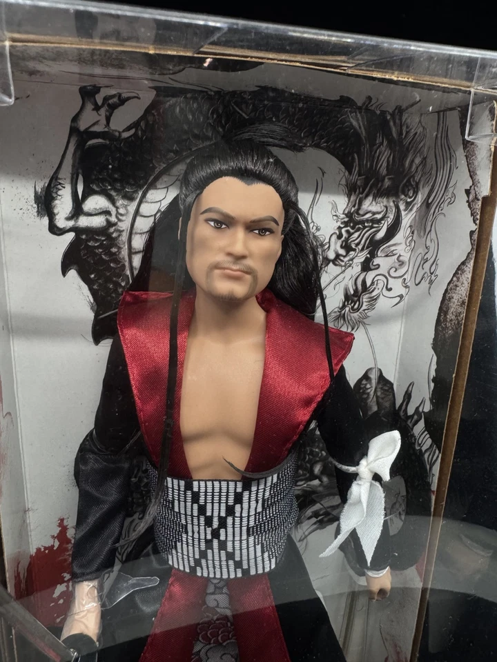 Mattel Japón Samurai Ken Muñecas del Mundo Barbie Coleccionista 2010 Etiqueta Rosa Foto 2 de 3