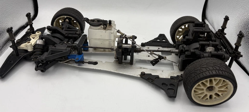 For parts Kyosho Superten FW-03? FW03 some parts lost - Image 3 of 4