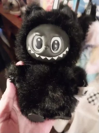 1 Pc Cute Monster V3 Style Plush Black Color Toy Vinyl Keychain Gift Collectible - Image 4 of 4