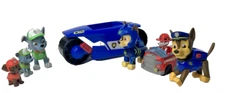 Spin Master Paw Patrol- mixed lot of 5 figures with Motorcycle and Firetruck