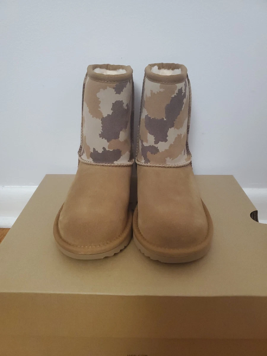 Ugg camouflage deals boots