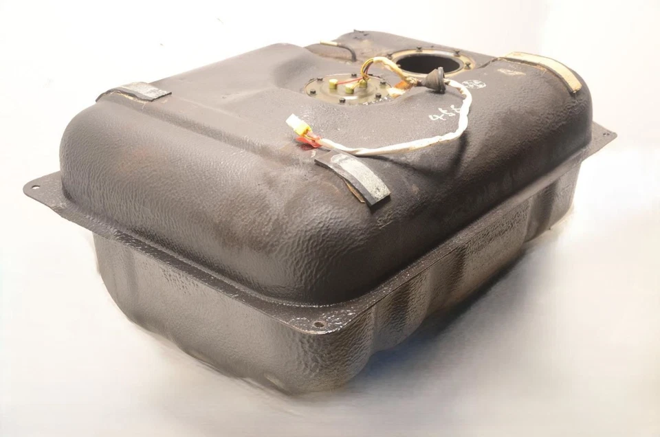 Conjunto de tanque de combustible turbo Nissan 300ZX Z31 2+0 84-89 Foto 3 de 4