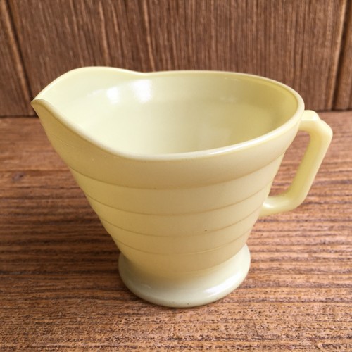 Hazel Atlas Milk Glass Moderntone Creamer Milk Pitcher Soft Pastel Butter Yellow - Picture 7 of 7