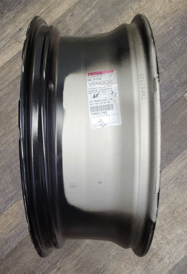 Kia Telluride 2023 74716 95624 aluminum OEM wheel rim 20 x 7.5 CNC