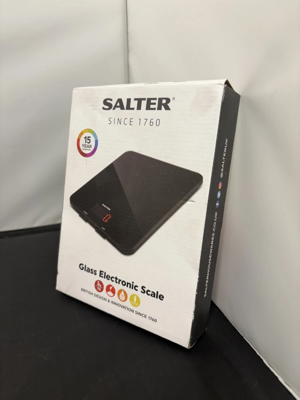 Salter 5kg Glass Electronic Kitchen Scales - Black
Opens in a new window or tab