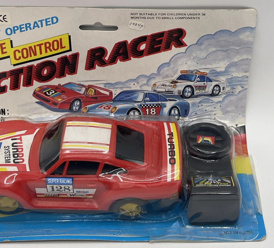 De colección Mando a Distancia a Batería Action Racer Retroceso y Giro Izquierdo Porsche ROJO Foto 3 de 4