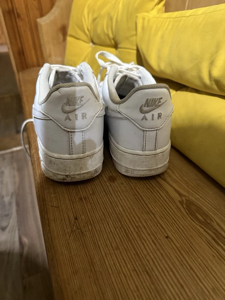 Size 9 - Nike Air Force 1 '07 Low Triple White, photo 3 of 5