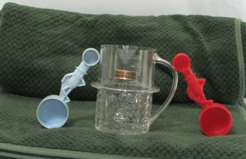 Vintage Clear Planters Mr. Peanut 2 Spouted 1 Cup Measuring Cup & spoons - RARE
